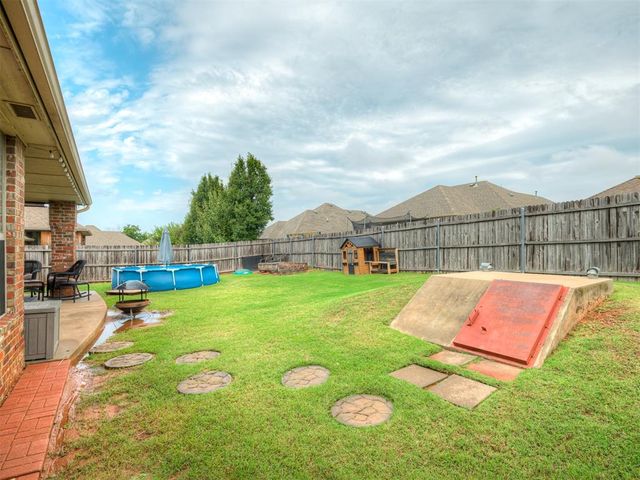 12829 NW 5th Street, Yukon, OK 73099