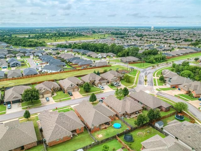 12829 NW 5th Street, Yukon, OK 73099