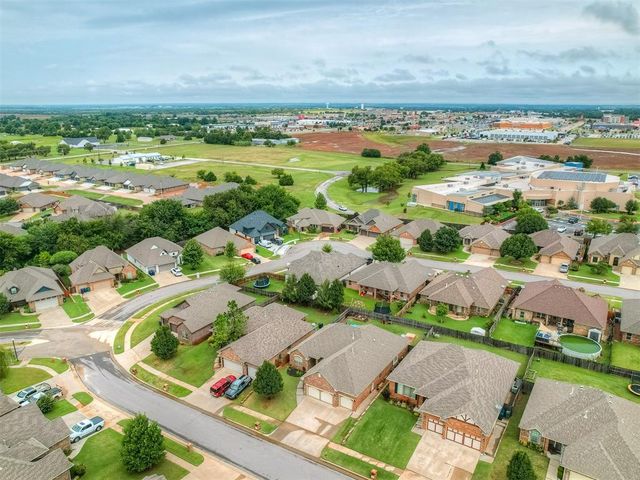 12829 NW 5th Street, Yukon, OK 73099