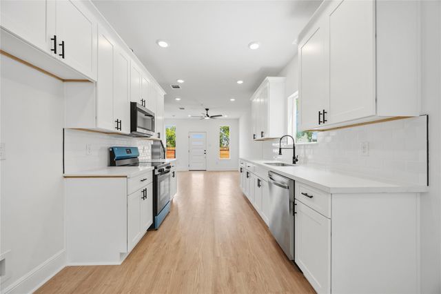 4562 Teton Street D, Houston, TX 77051