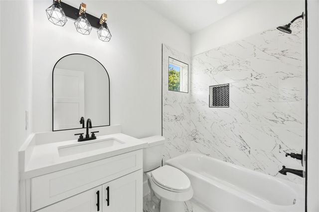 4562 Teton Street D, Houston, TX 77051