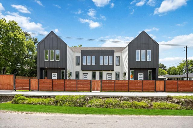 4562 Teton Street D, Houston, TX 77051