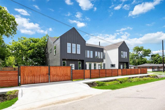 4562 Teton Street D, Houston, TX 77051