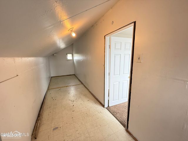 502 W Washington Ave, Union Gap, WA 98903