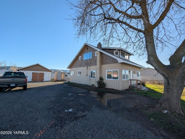 502 W Washington Ave, Union Gap, WA 98903