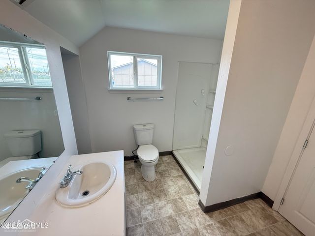 502 W Washington Ave, Union Gap, WA 98903