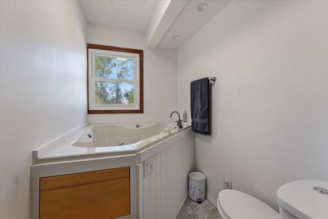 26016 Yankee Street, Edwardsburg, MI 49112
