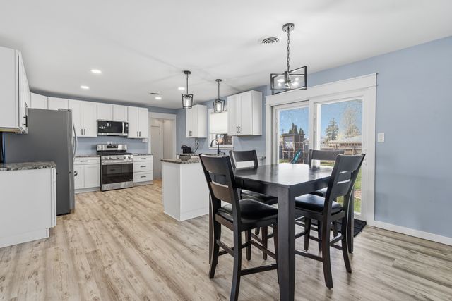 3311 Pinecrest Drive, Joliet, IL 60435