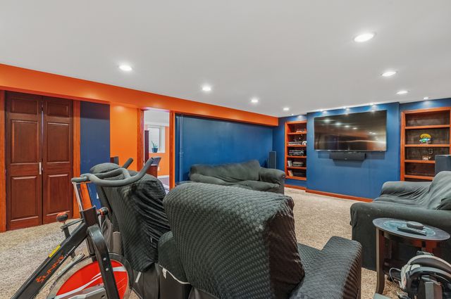 3311 Pinecrest Drive, Joliet, IL 60435