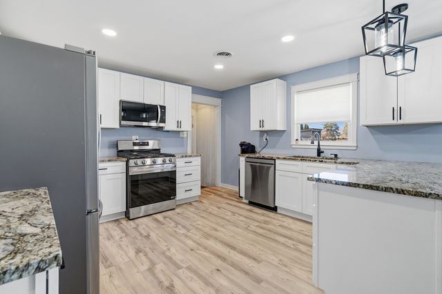 3311 Pinecrest Drive, Joliet, IL 60435