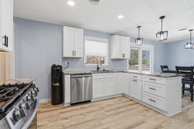 3311 Pinecrest Drive, Joliet, IL 60435