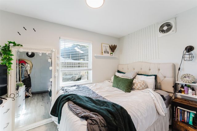 659 NE 32nd Street, Oakland Park, FL 33334