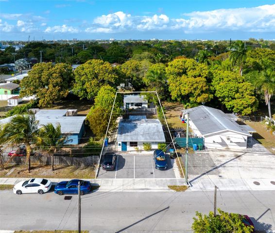 659 NE 32nd Street, Oakland Park, FL 33334