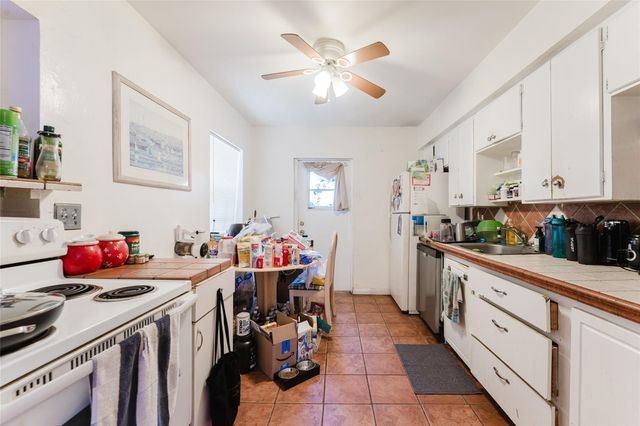 659 NE 32nd Street, Oakland Park, FL 33334