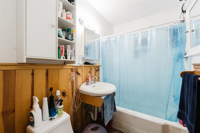 659 NE 32nd Street, Oakland Park, FL 33334