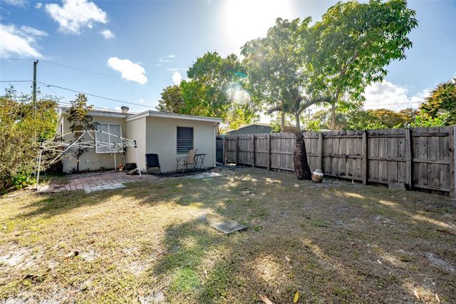 659 NE 32nd Street, Oakland Park, FL 33334