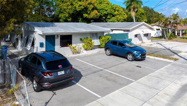 659 NE 32nd Street, Oakland Park, FL 33334