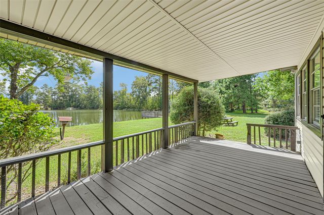18121 Atkinson Lane, Conroe, TX 77384