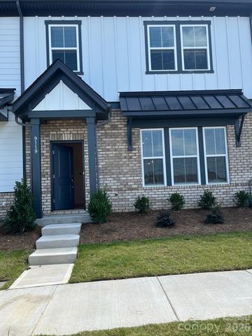 9119 Harwen Lane, Charlotte, NC 28215