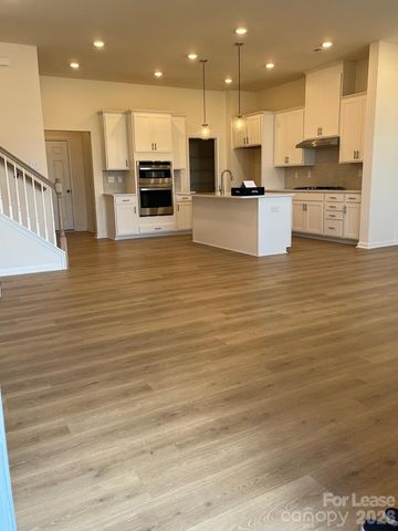 9119 Harwen Lane, Charlotte, NC 28215