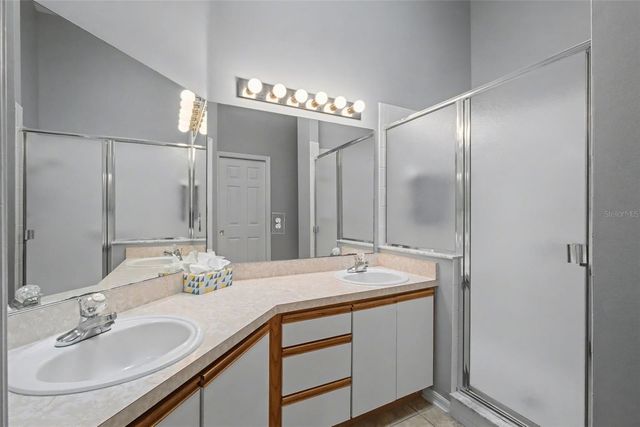 25049 NAVEL AVENUE, Leesburg, FL 34748
