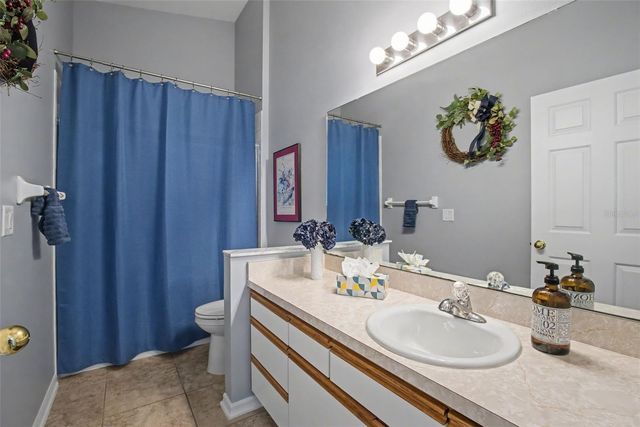 25049 NAVEL AVENUE, Leesburg, FL 34748