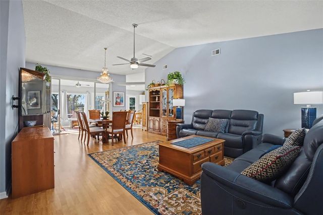 25049 NAVEL AVENUE, Leesburg, FL 34748