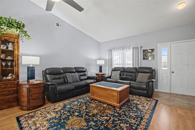 25049 NAVEL AVENUE, Leesburg, FL 34748