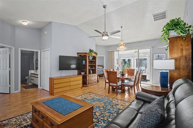 25049 NAVEL AVENUE, Leesburg, FL 34748