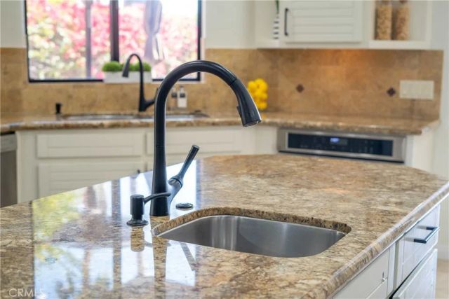 55840 Pebble, La Quinta, CA 92253