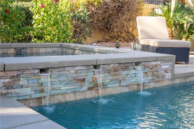 55840 Pebble, La Quinta, CA 92253