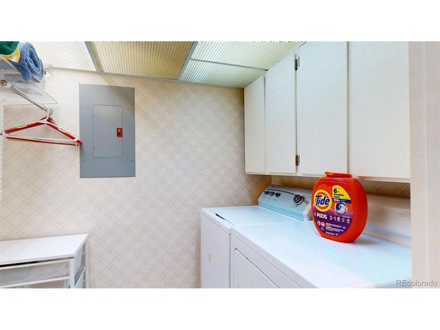 1553 E Nichols Dr, Centennial, CO 80122