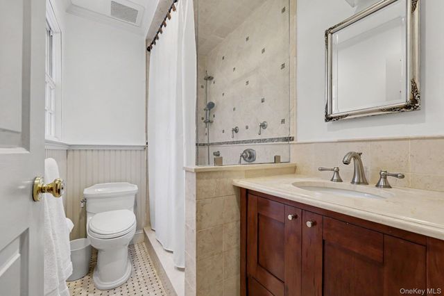 4 Clark Lane, Rye, NY 10580