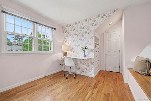 4 Clark Lane, Rye, NY 10580
