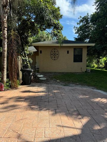 9266 Pinion Drive, Lake Worth, FL 33467