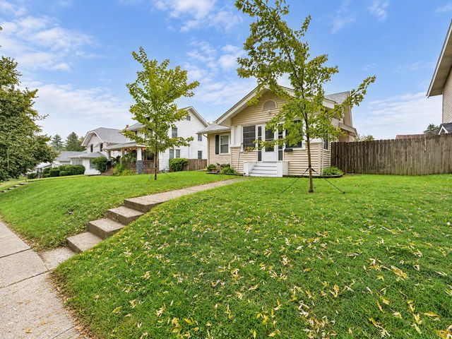 2121 Highland Avenue, Davenport, IA 52803