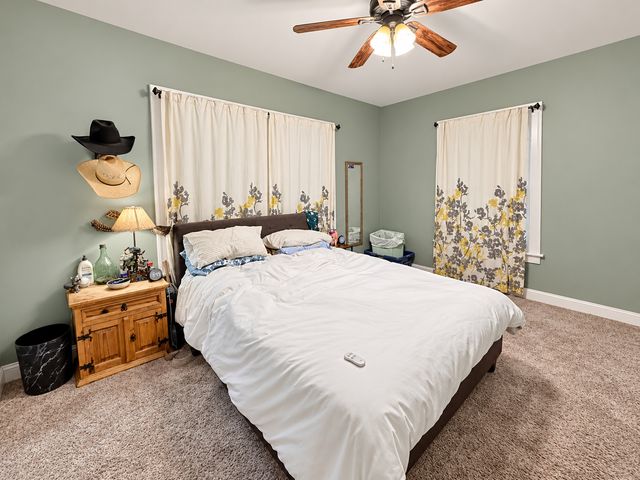 2121 Highland Avenue, Davenport, IA 52803