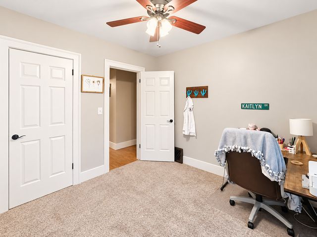 2121 Highland Avenue, Davenport, IA 52803