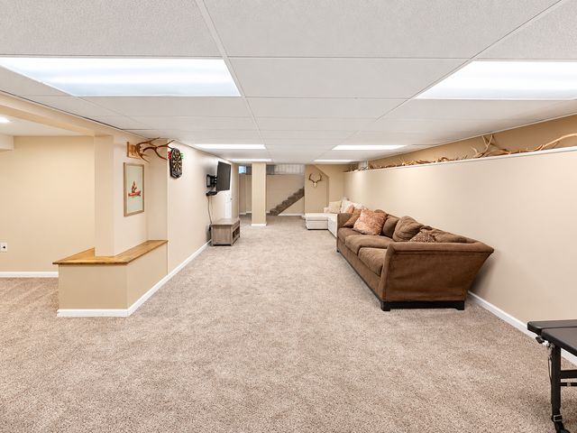 2121 Highland Avenue, Davenport, IA 52803