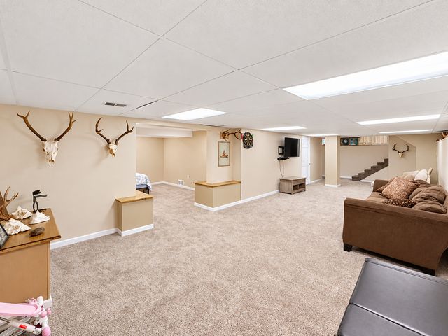 2121 Highland Avenue, Davenport, IA 52803