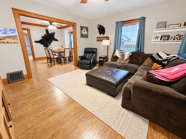 2121 Highland Avenue, Davenport, IA 52803