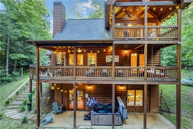 307 Bent Wood Lane, Blue Ridge, GA 30513