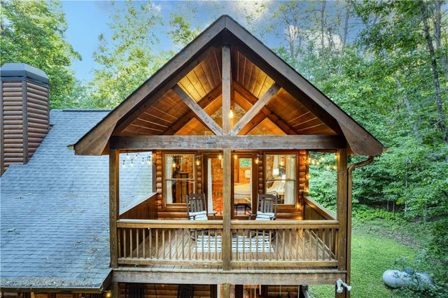 307 Bent Wood Lane, Blue Ridge, GA 30513