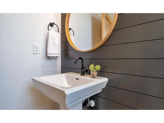 7261 Se Duke Ave Unit 6, Portland, OR 97206