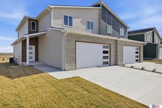304 N 105th Street, Lincoln, NE 68527