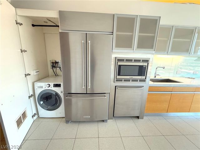 3722 South Las Vegas Boulevard 1003, Las Vegas, NV 89158