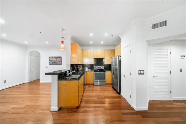 3777 Peachtree NE Road 713, Brookhaven, GA 30319