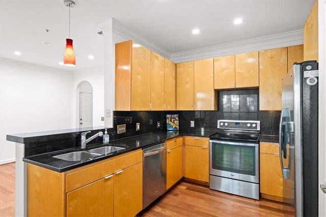 3777 Peachtree NE Road 713, Brookhaven, GA 30319