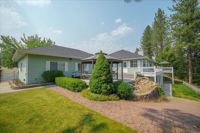 29414 N Selkirk View Dr, Chattaroy, WA 99003