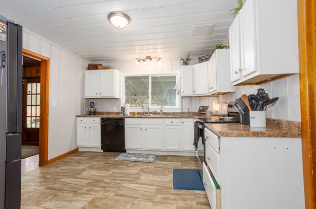 303 N Prospect Street, Nixa, MO 65714